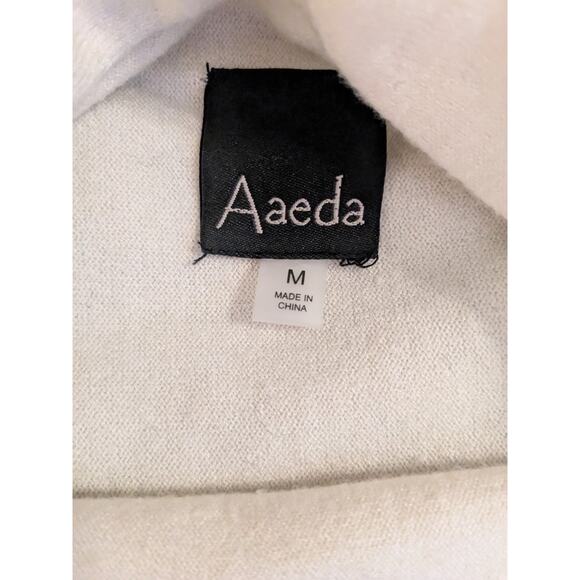 Aaeda Floral Print Over Sized Mock Neck Sweater with Flowers Medium Super Soft - Picture 6 of 7